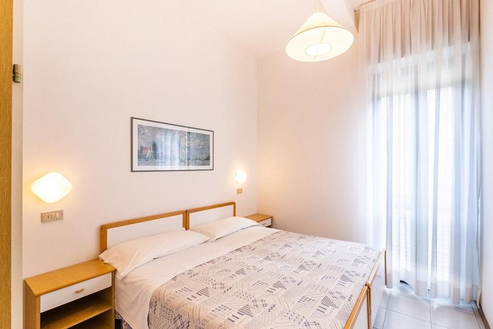 Residence Caterina Каттоліка Екстер'єр фото