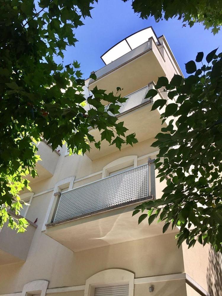 Residence Caterina Каттоліка Екстер'єр фото
