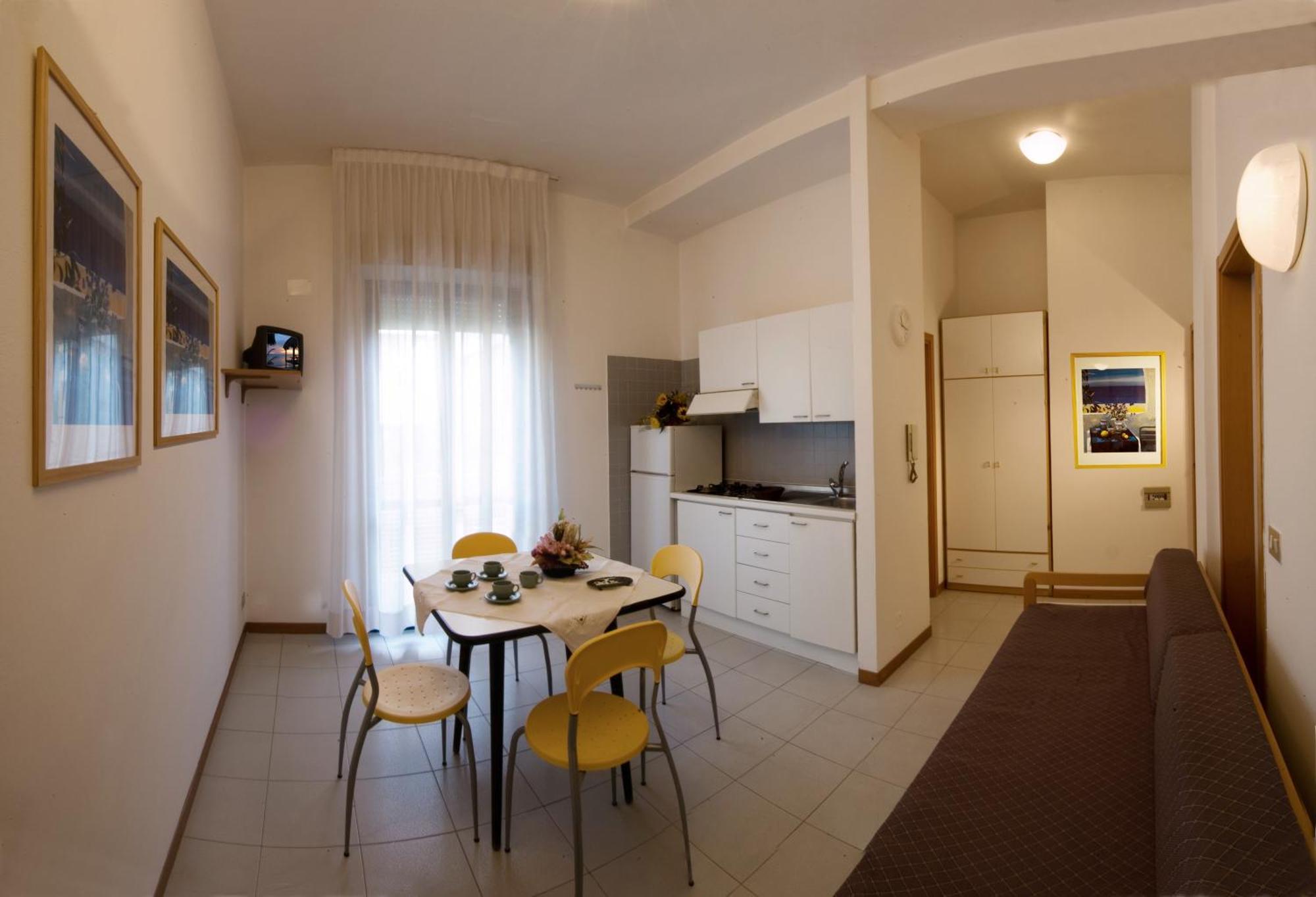 Residence Caterina Каттоліка Екстер'єр фото